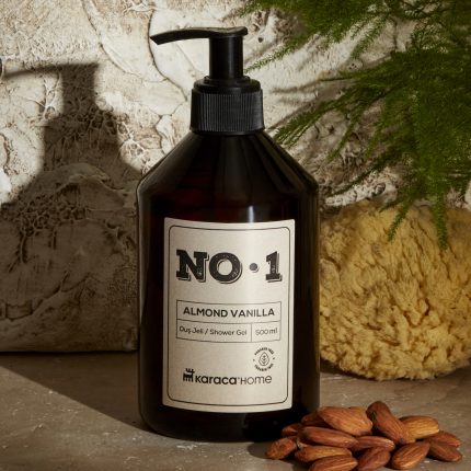 شامپو بدن وانيلي بادام 500 ميلي شماره يك كاراجا هوم 9230